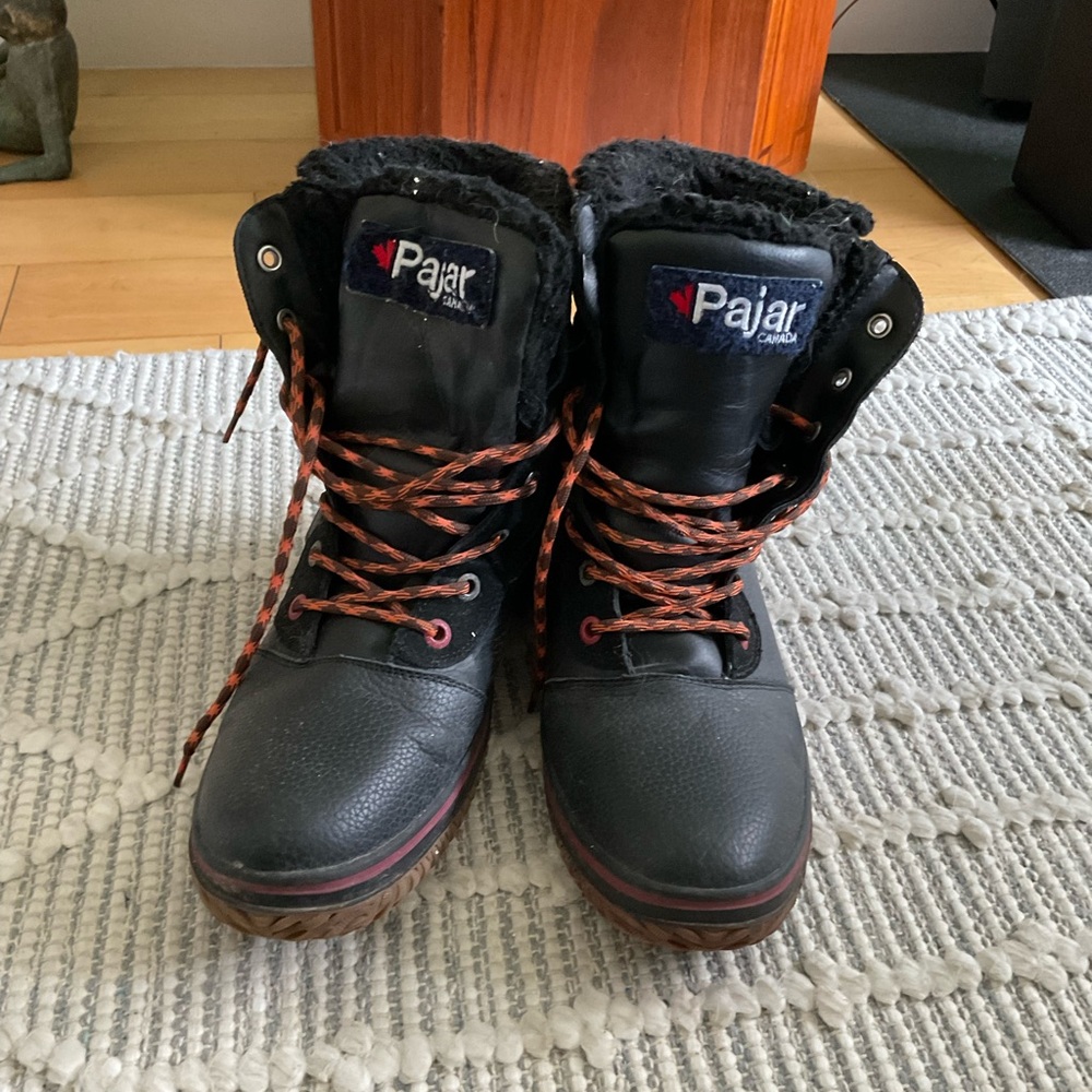Pajar Black and Red Mens Boots